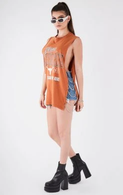 FURST OF A KIND VINTAGE CHAIN SIDE SLEEVELESS TEE