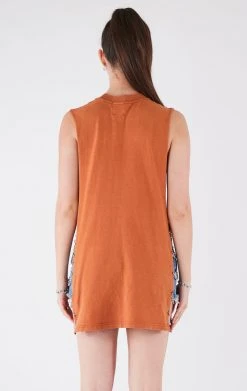 FURST OF A KIND VINTAGE CHAIN SIDE SLEEVELESS TEE