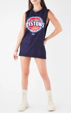 FURST OF A KIND VINTAGE CHAIN TRIM SLEEVELESS TEE