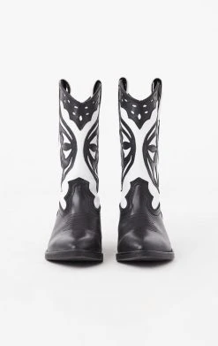 STEVE MADDEN LAREDO BOOT