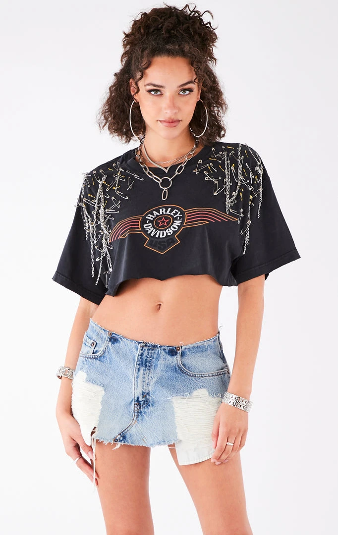 FURST OF A KIND FESTIVAL VINTAGE PIN AND CHAIN CROPPED TEE 3 FURST OF A KIND FESTIVAL VINTAGE PIN AND CHAIN CROPPED TEE