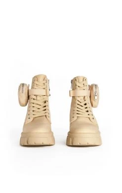 SALE STEVE MADDEN THORA-P BOOT