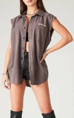 FURST OF A KIND VINTAGE HARLEY SLEEVELESS BUTTON DOWN
